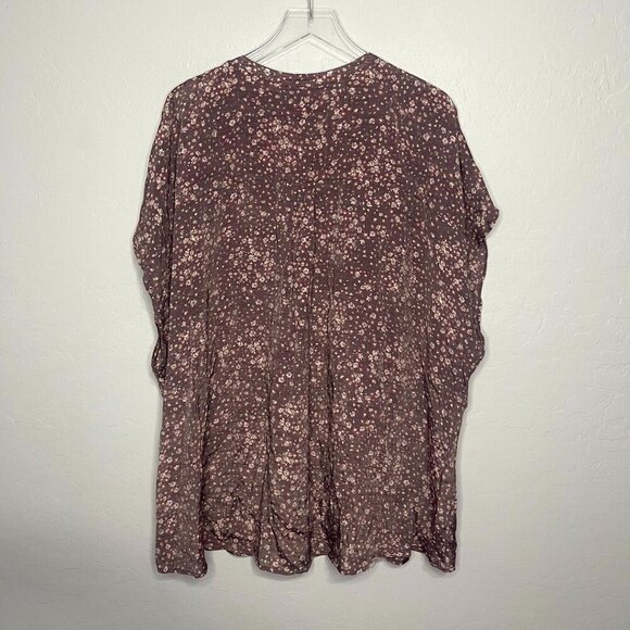 Torrid Lindsay Button Front Floral Purple Dolman Split Neck Top 4 4X 26 - Picture 7 of 7